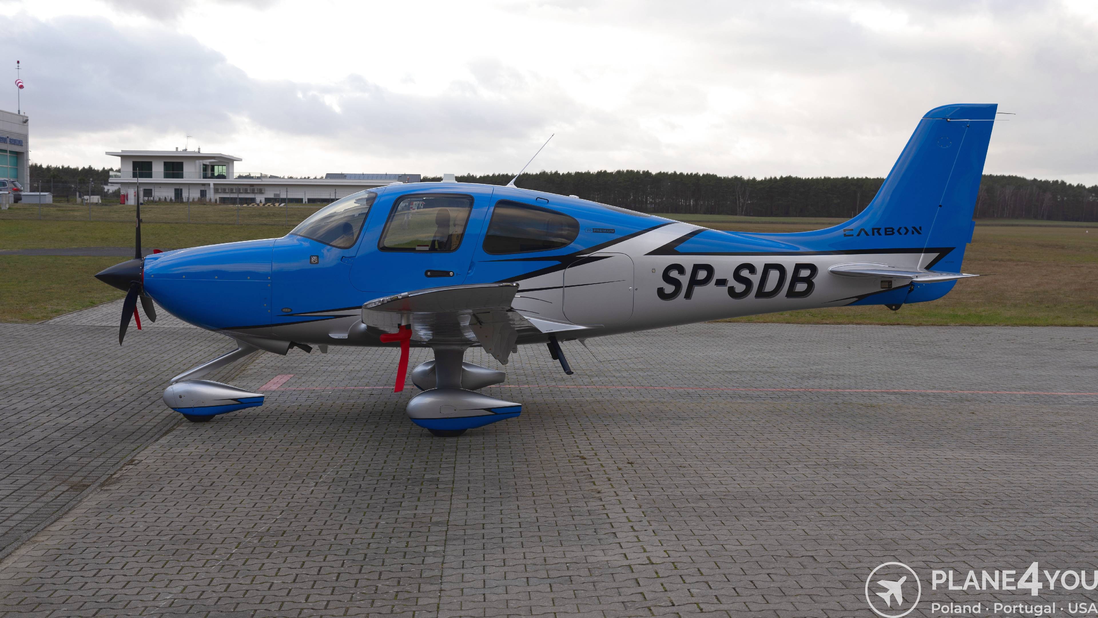 2023 Cirrus SR20 Carbon, photo 3