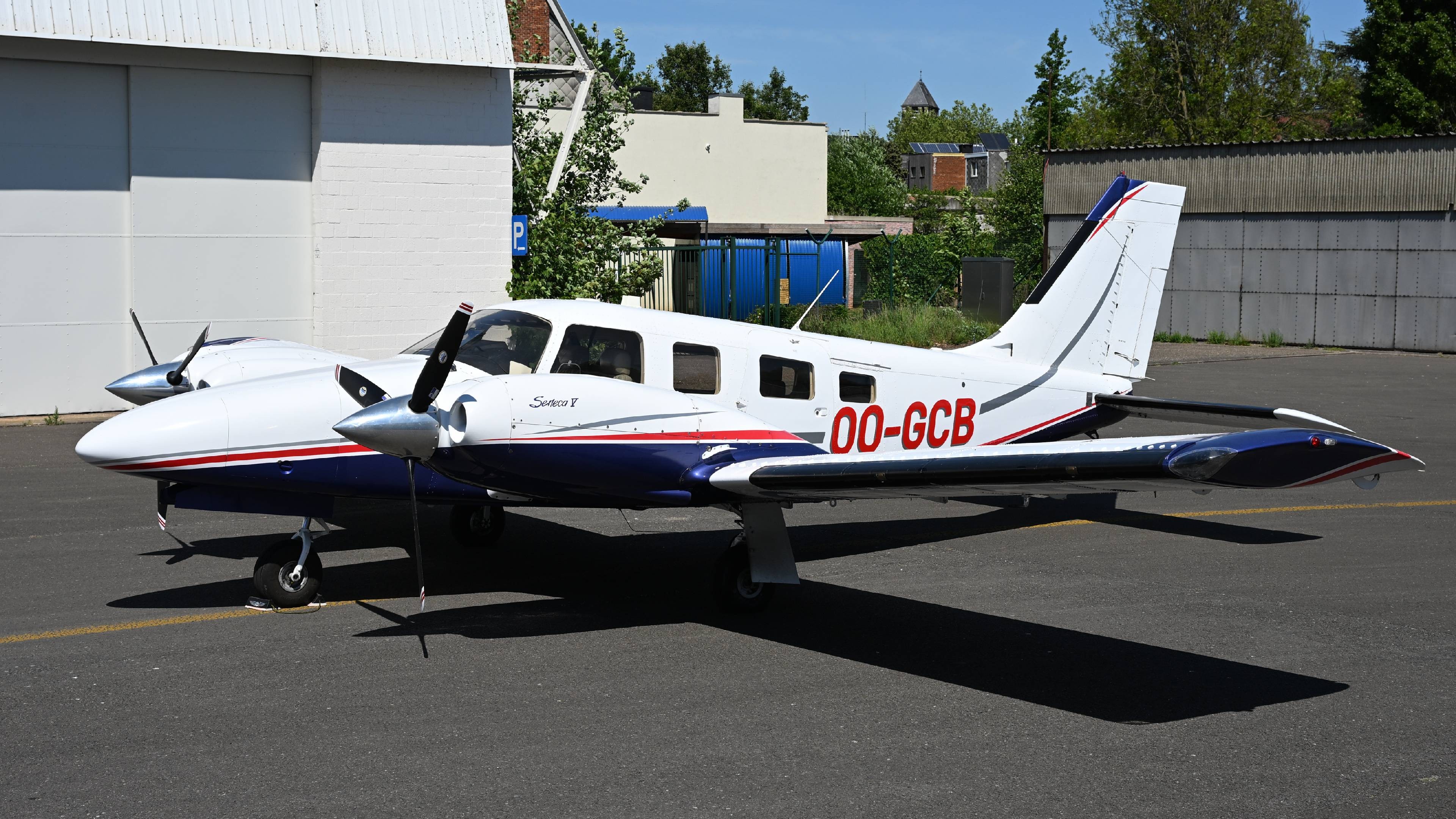 2008 Piper PA34 220T Seneca V, photo 2