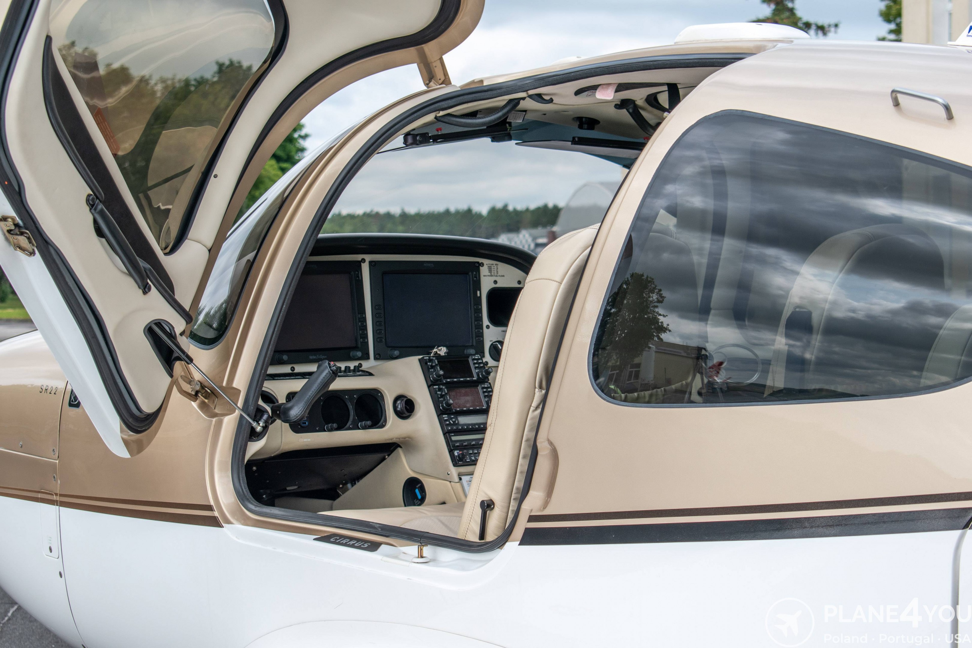 2008 Cirrus SR22 G3 GTS X, photo 33
