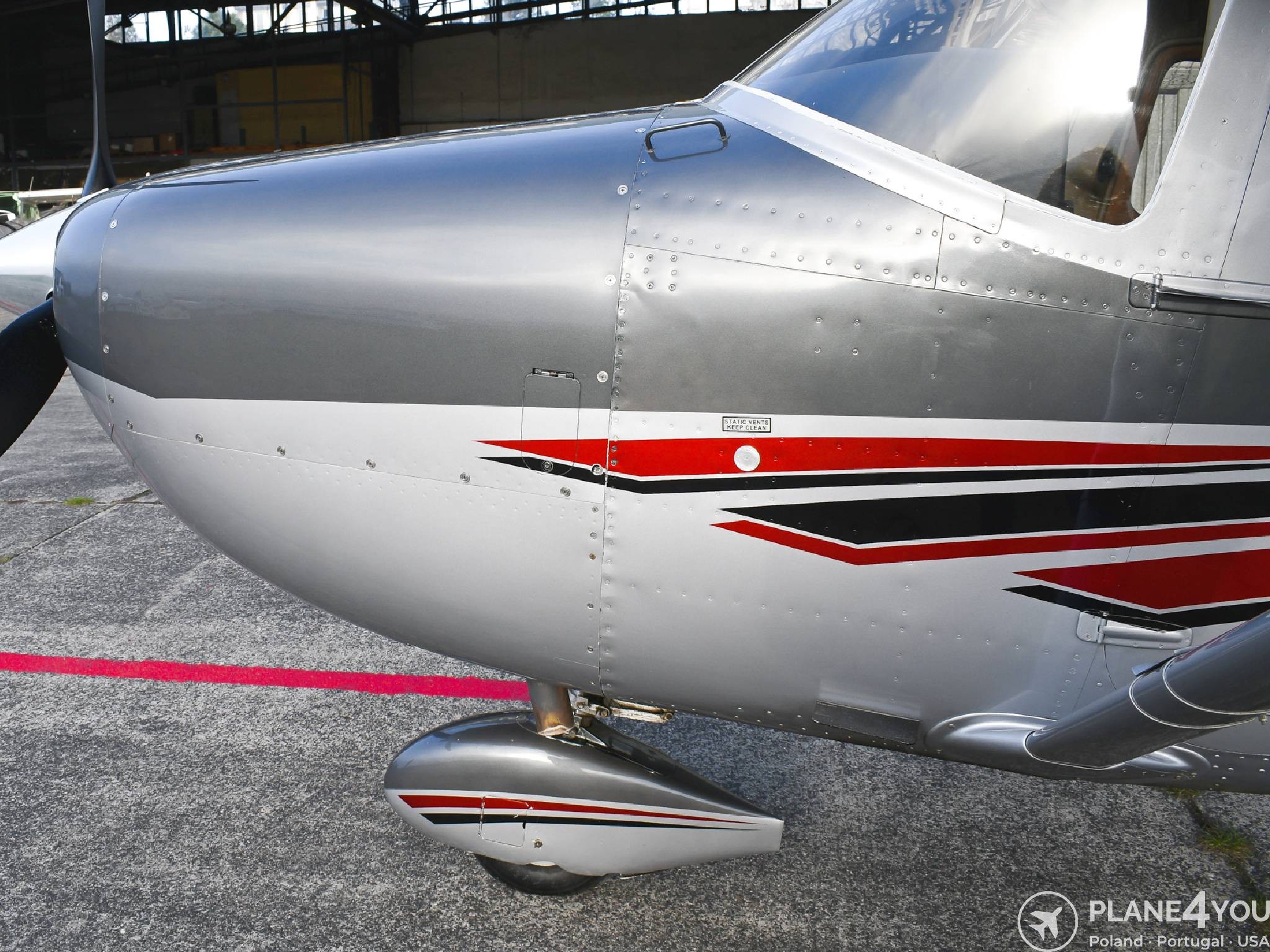 2005 Cessna 182T, photo 4