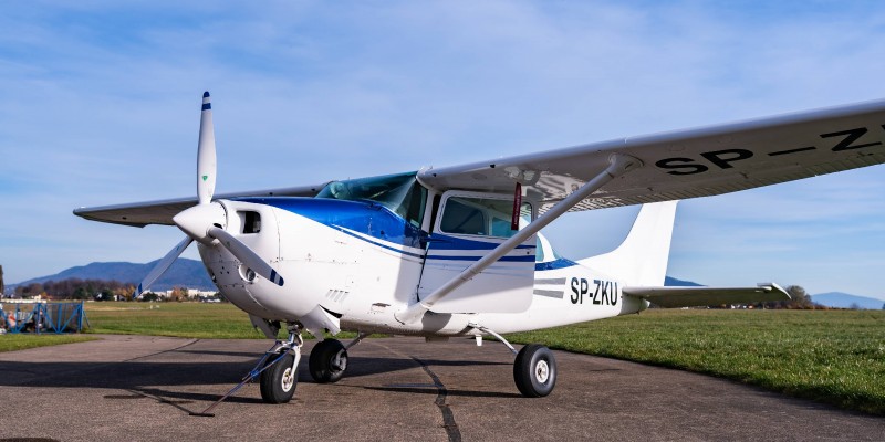 Cessna U206G SP-ZKU