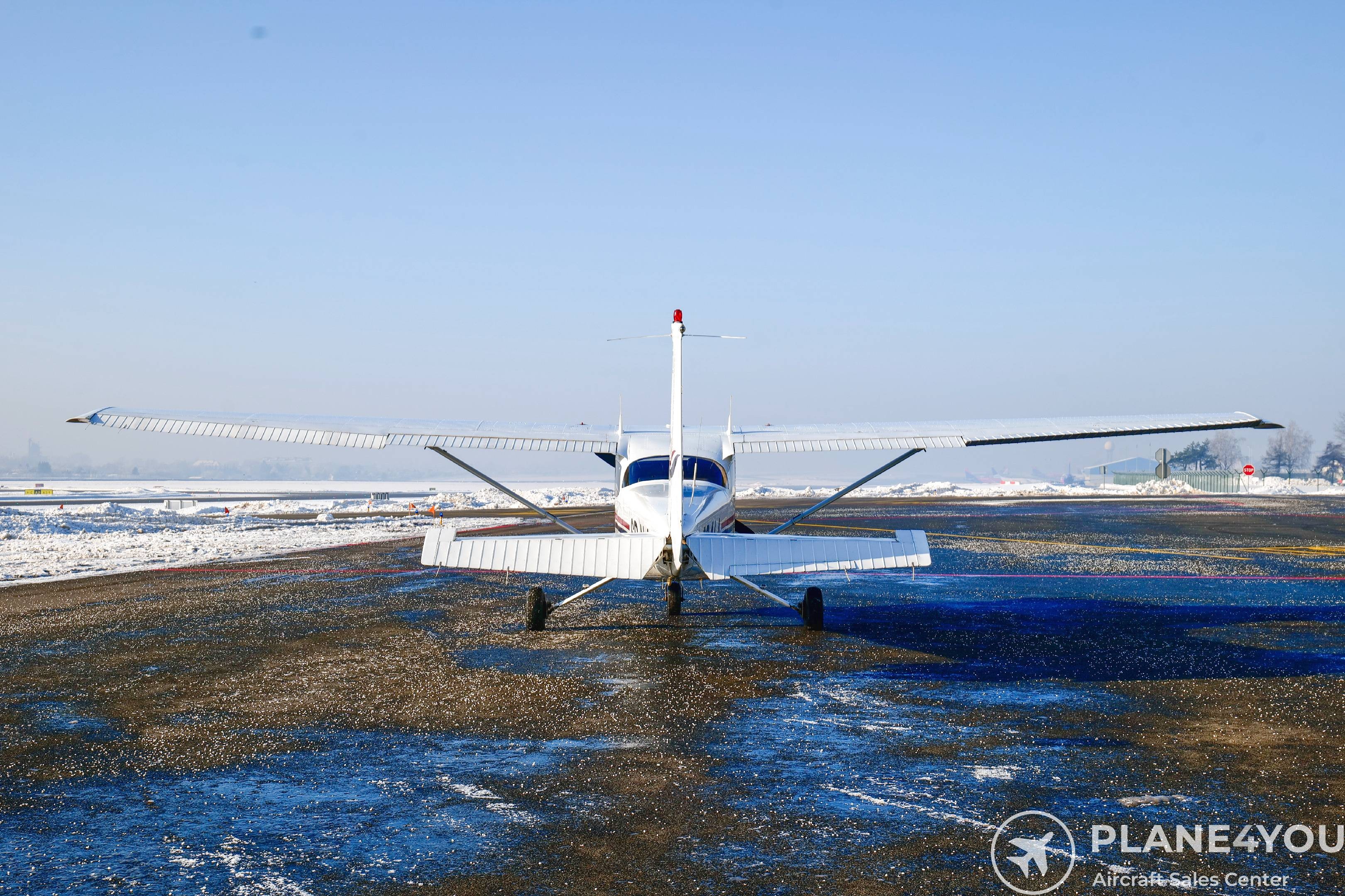 1999 Cessna 172S Skyhawk, photo 8