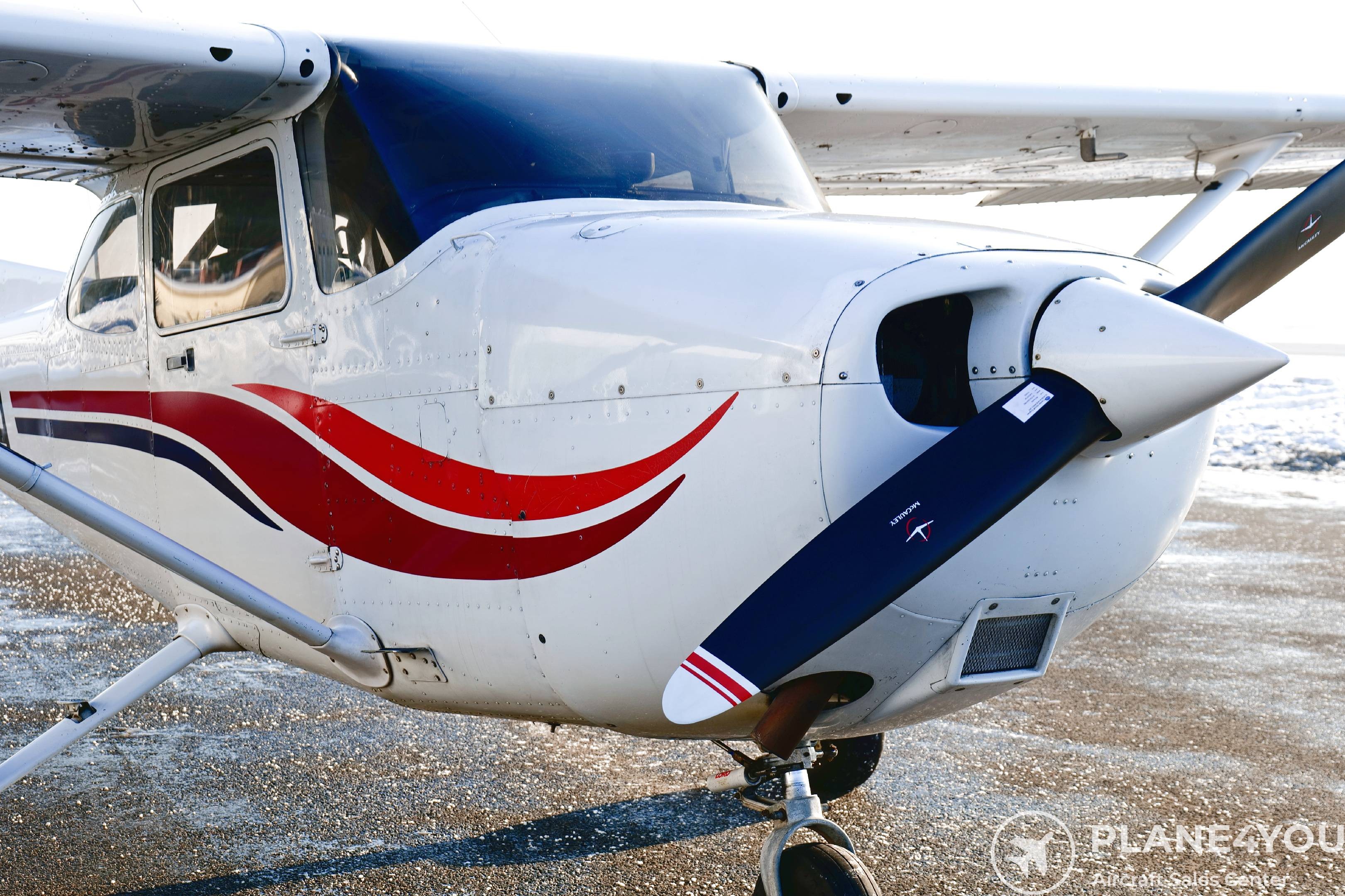 1999 Cessna 172S Skyhawk, photo 13