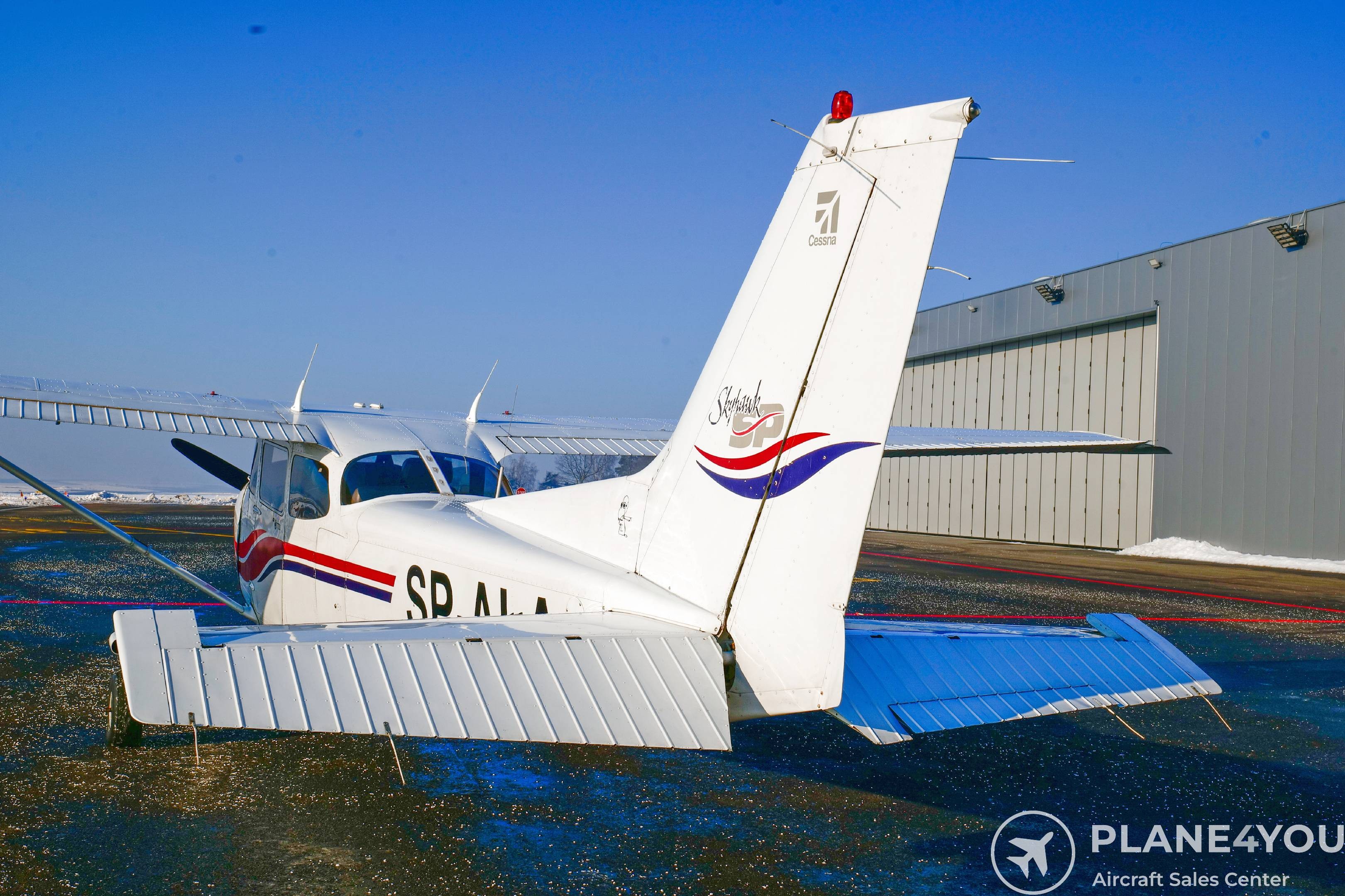 1999 Cessna 172S Skyhawk, photo 7