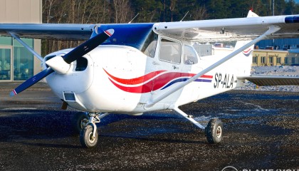 Cessna 172S Skyhawk SP-ALA