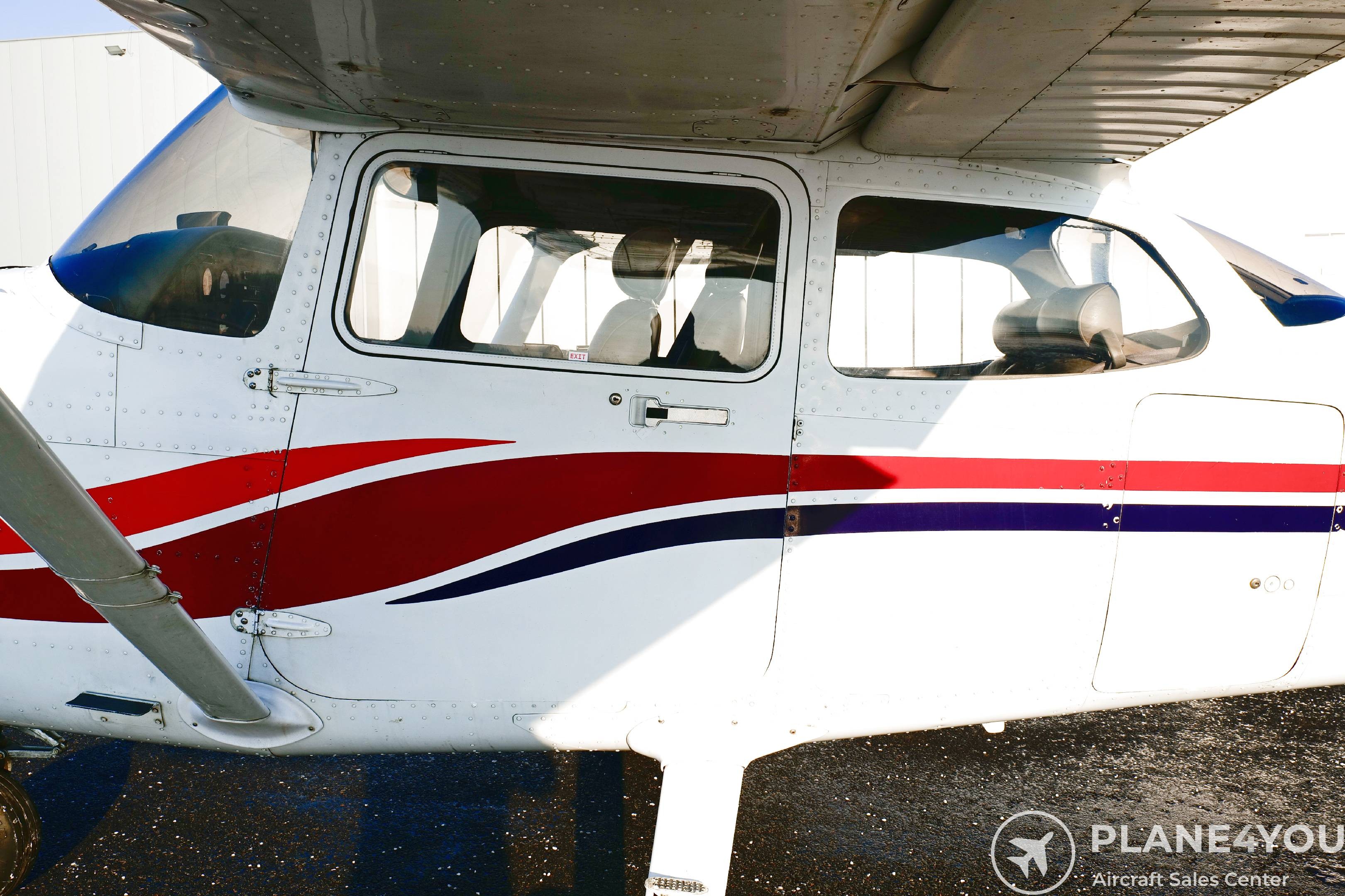 1999 Cessna 172S Skyhawk, photo 24
