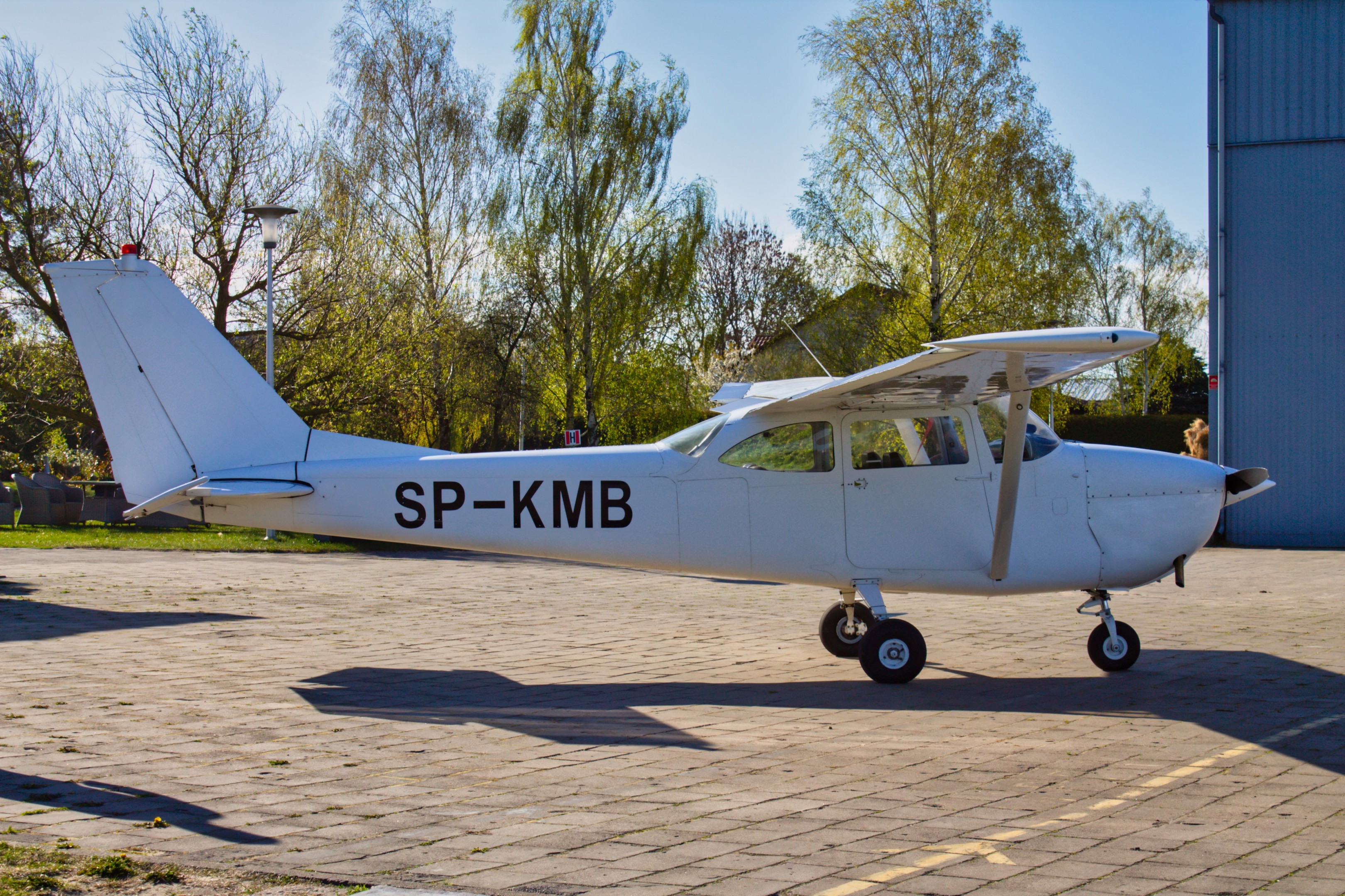 1965 Cessna F172G, photo 8