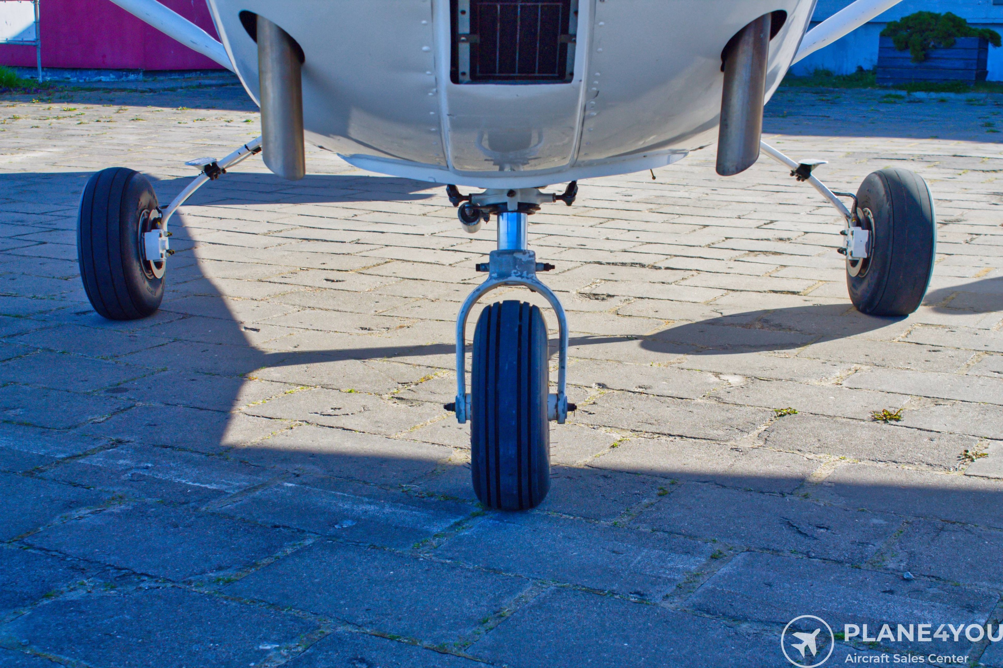1965 Cessna F172G, photo 12
