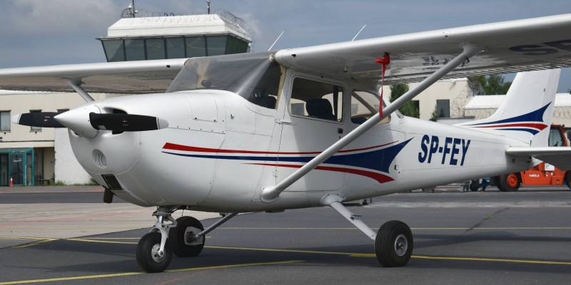 Cessna F172L SP-FEY