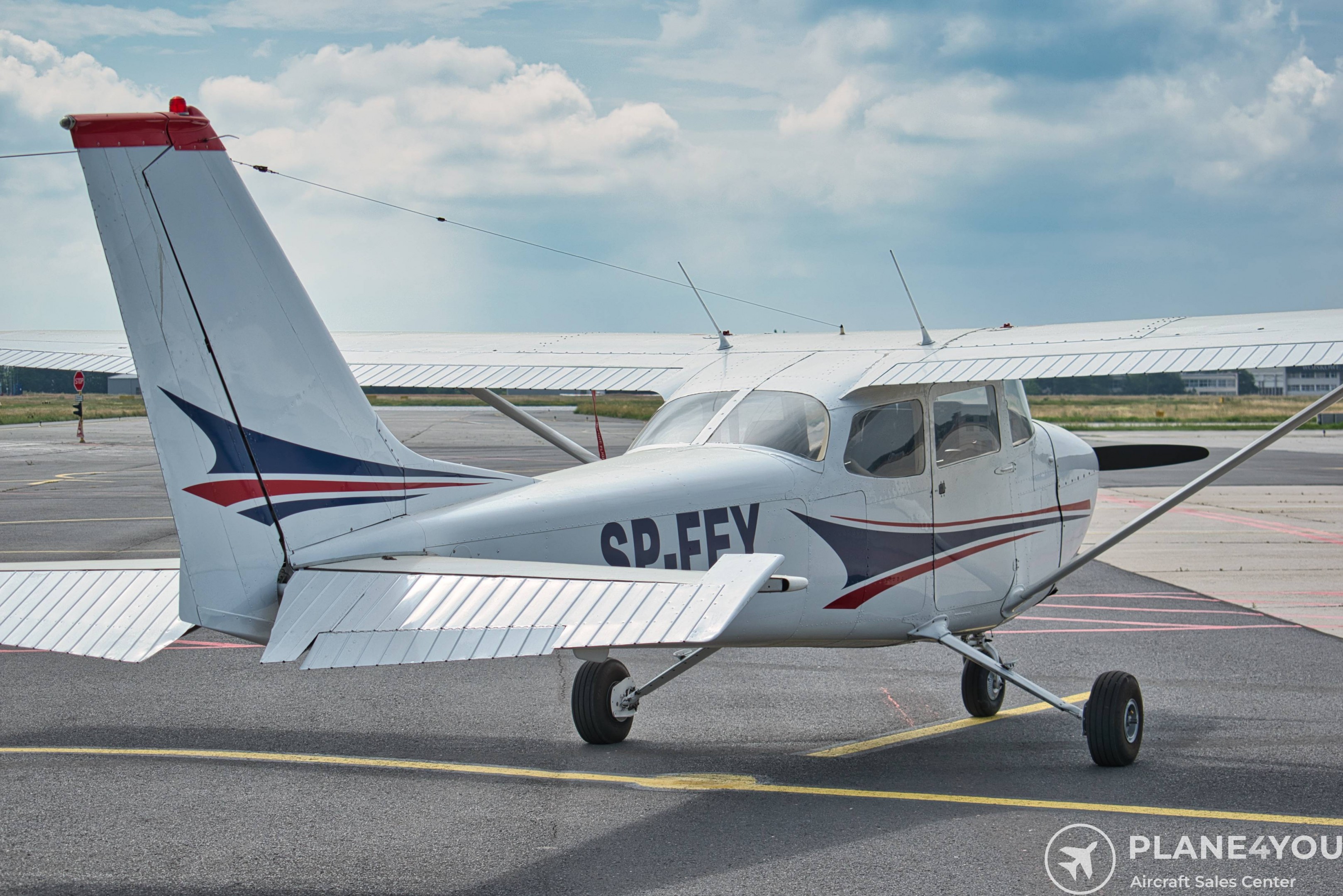 1972 Cessna F172L, photo 8