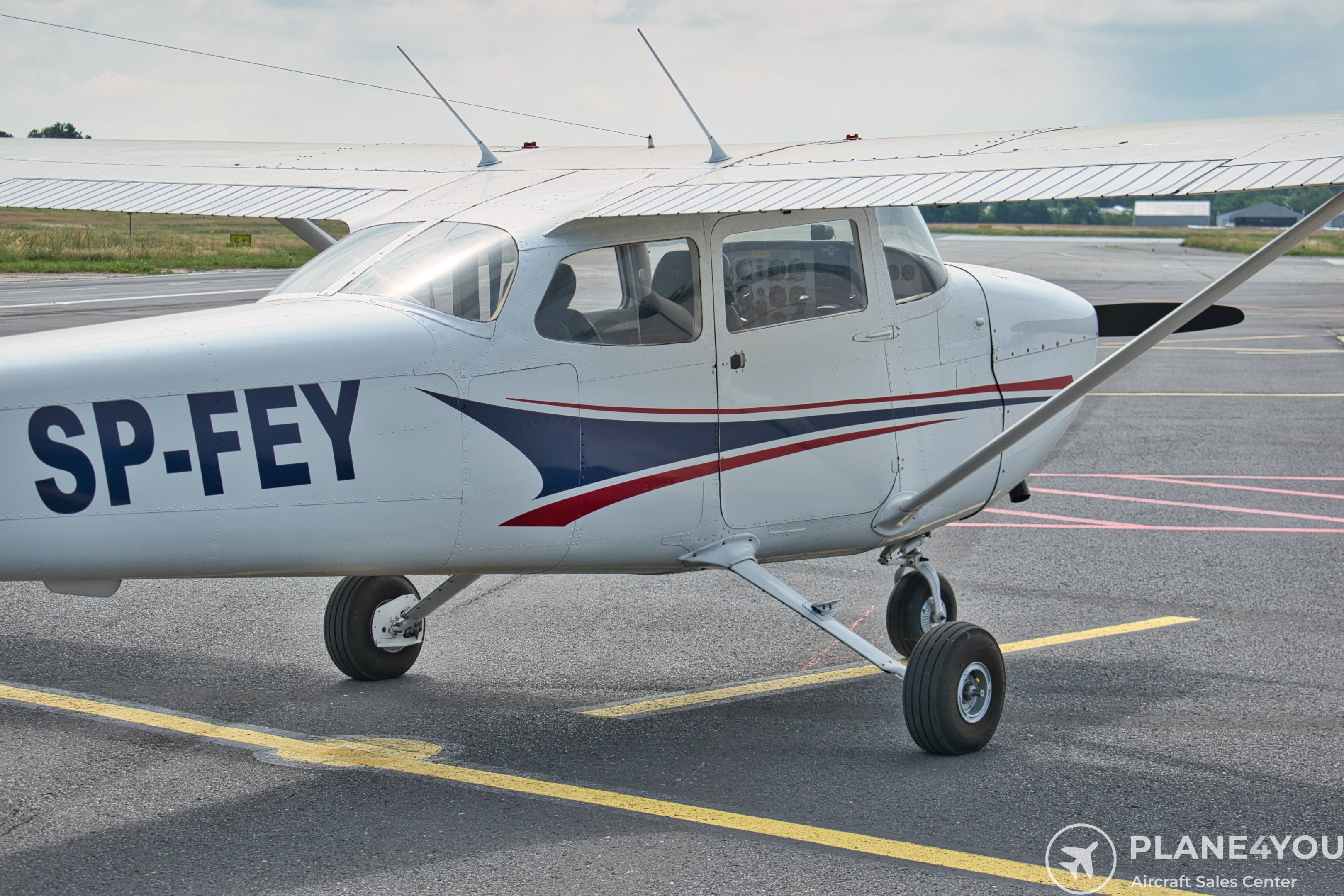 1972 Cessna F172L, photo 10