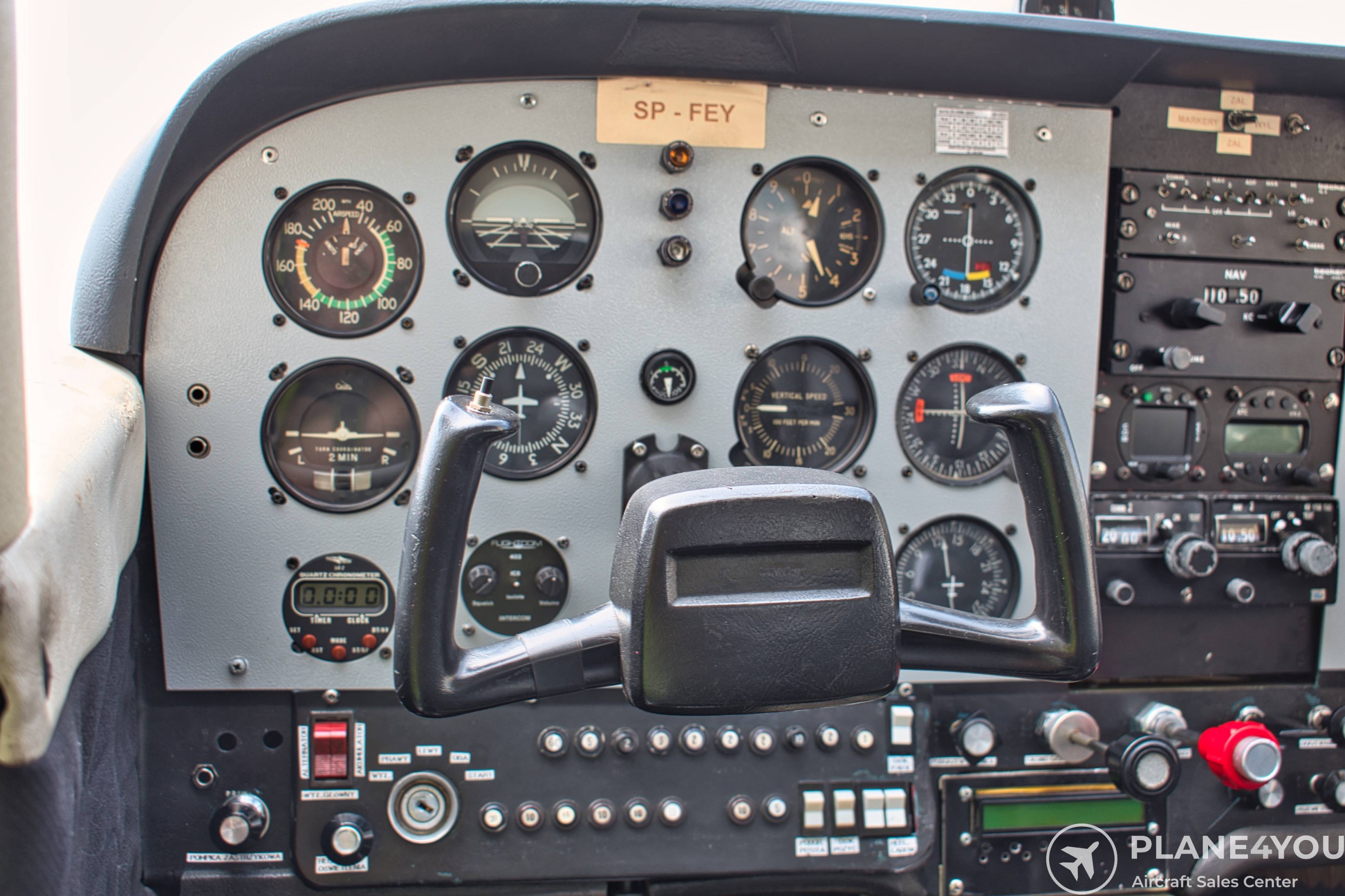 1972 Cessna F172L, photo 22