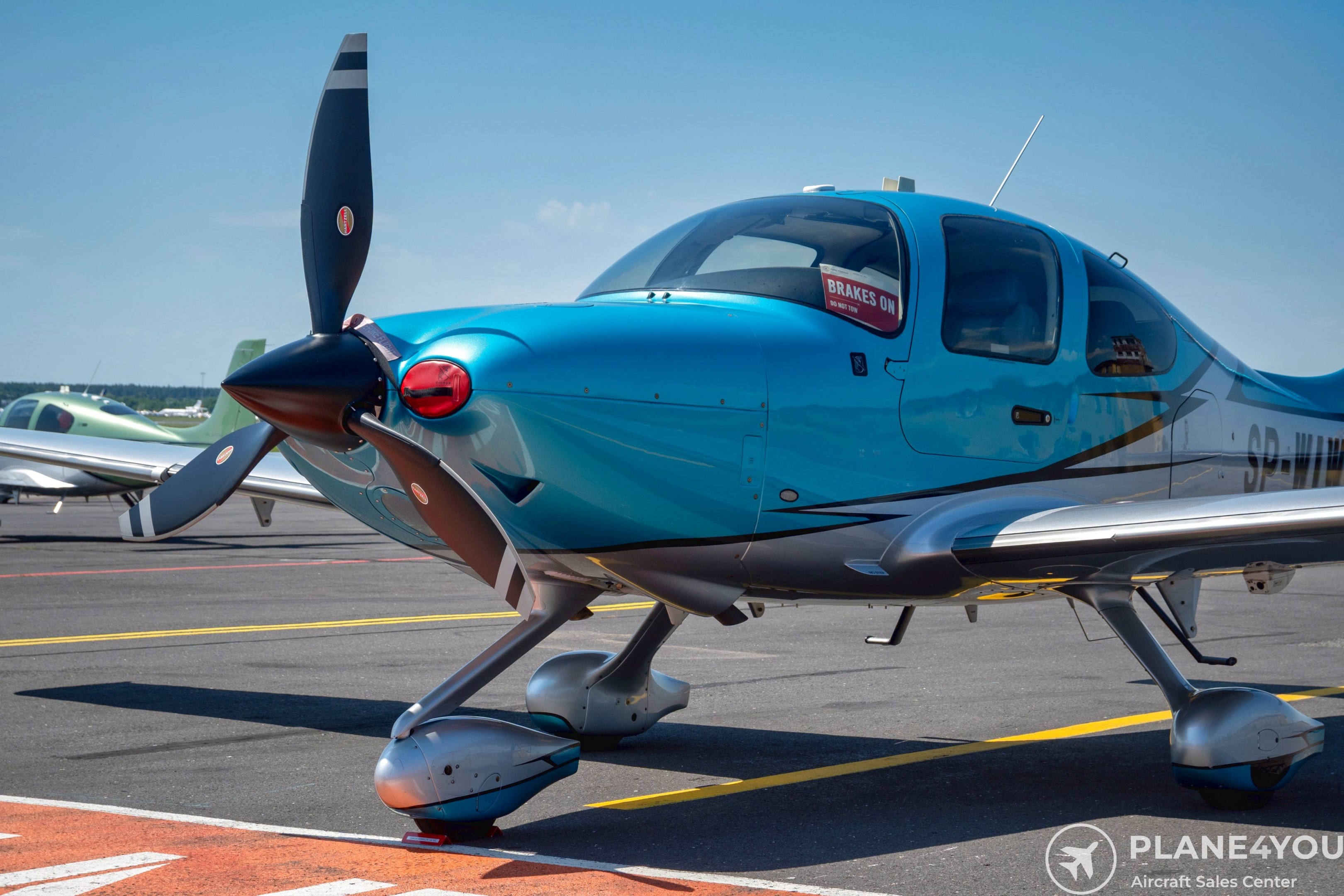 2022 Cirrus SR22T GTS G6 Carbon, photo 2