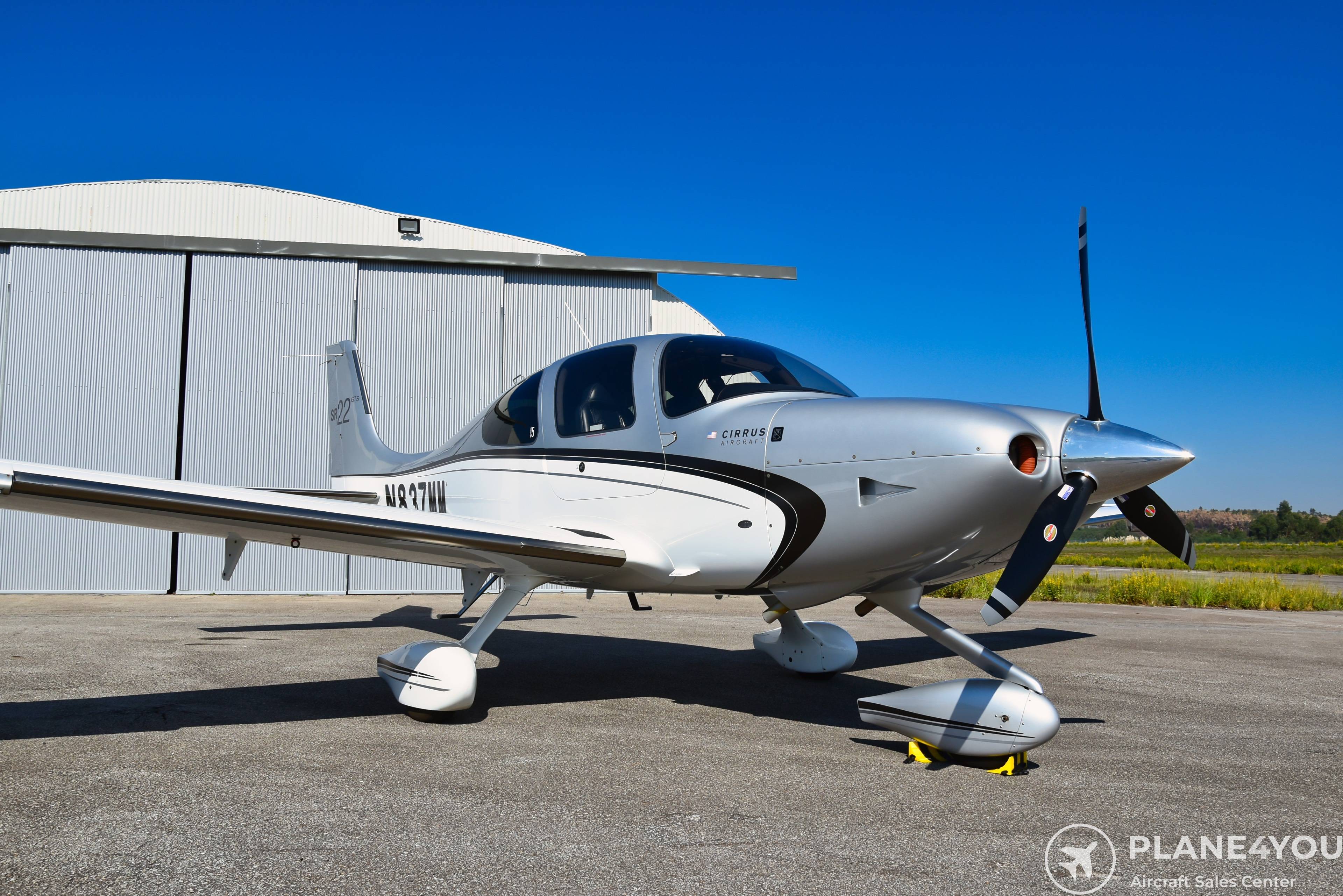 Single Engine Images Cirrus SR22 G5 GTS N837MM | Single-engine aircraft | Plane4You Aircraft ...