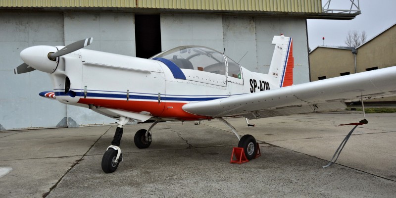 ZLIN Z142 SP-AZM