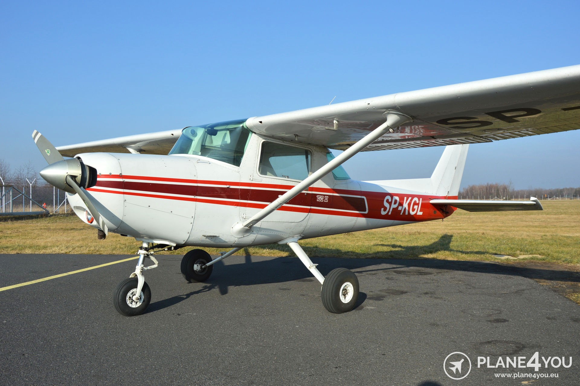 cessna-152-sp-kgl-samoloty-jednosilnikowe-plane4you-centrum