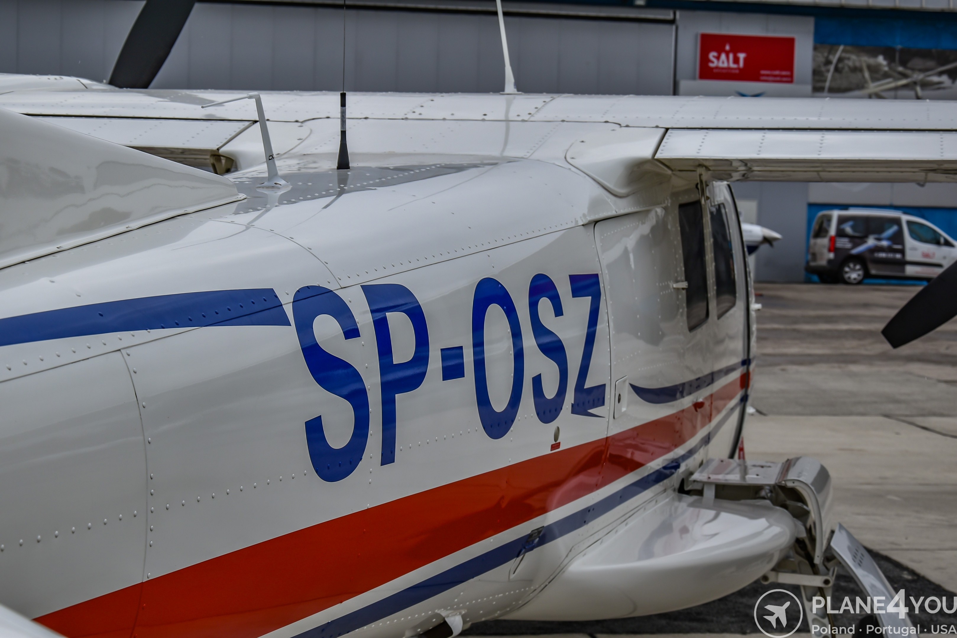 2011 Vulcanair P68.R Victor, photo 12