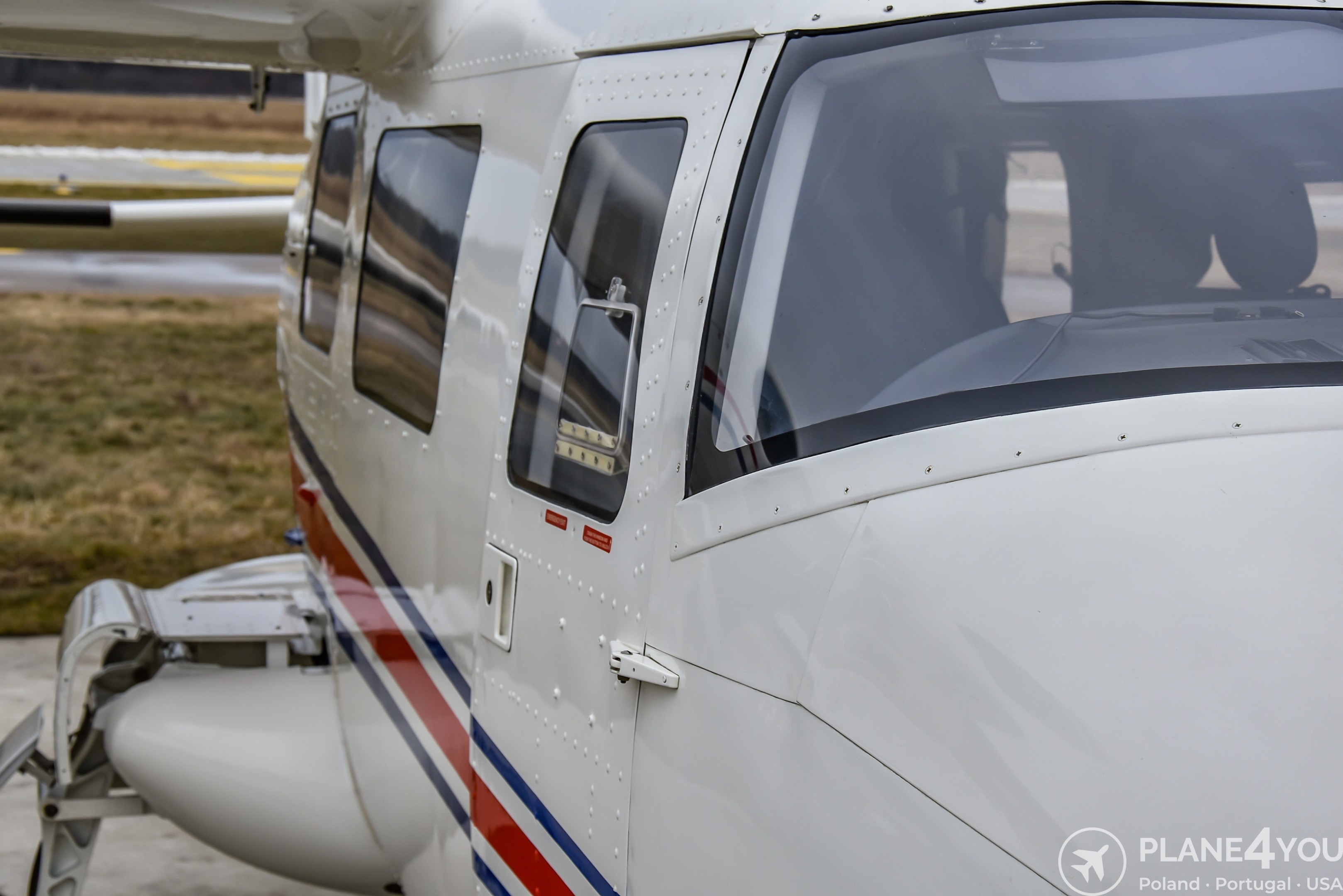 2011 Vulcanair P68.R Victor, photo 28