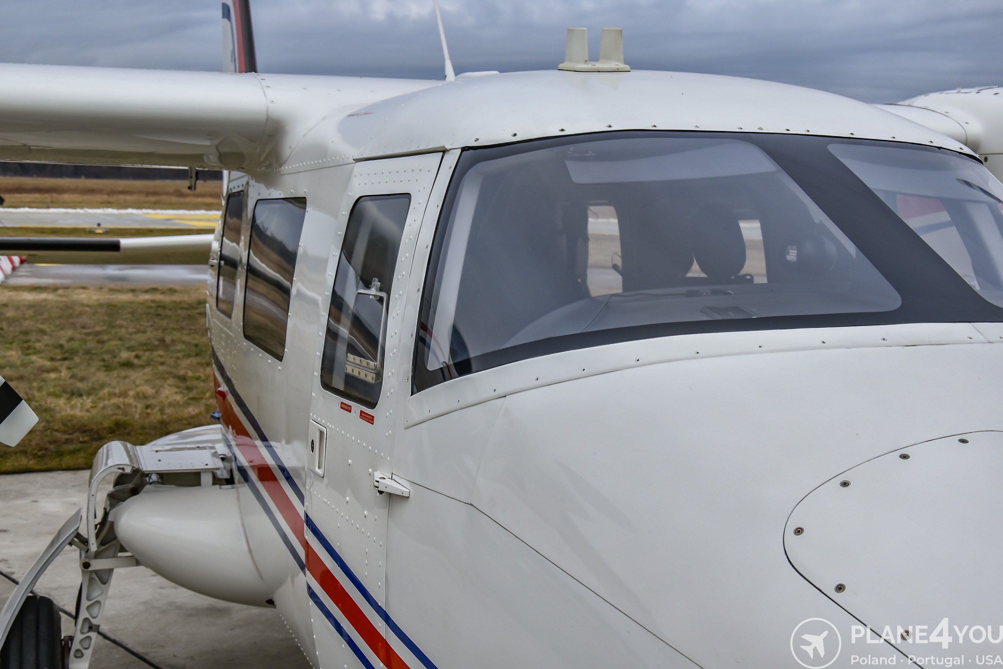 2011 Vulcanair P68.R Victor, photo 29