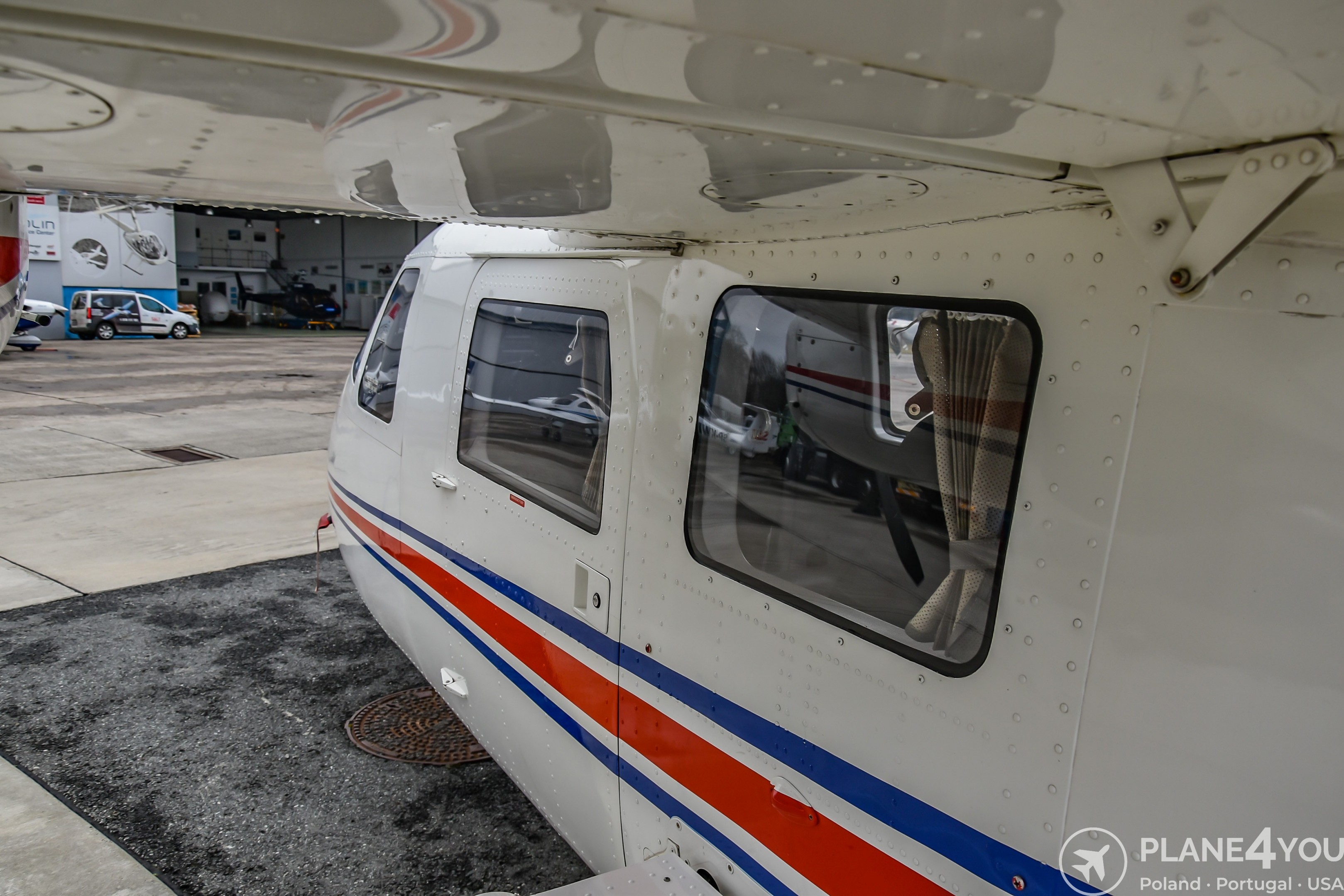 2011 Vulcanair P68.R Victor, photo 42