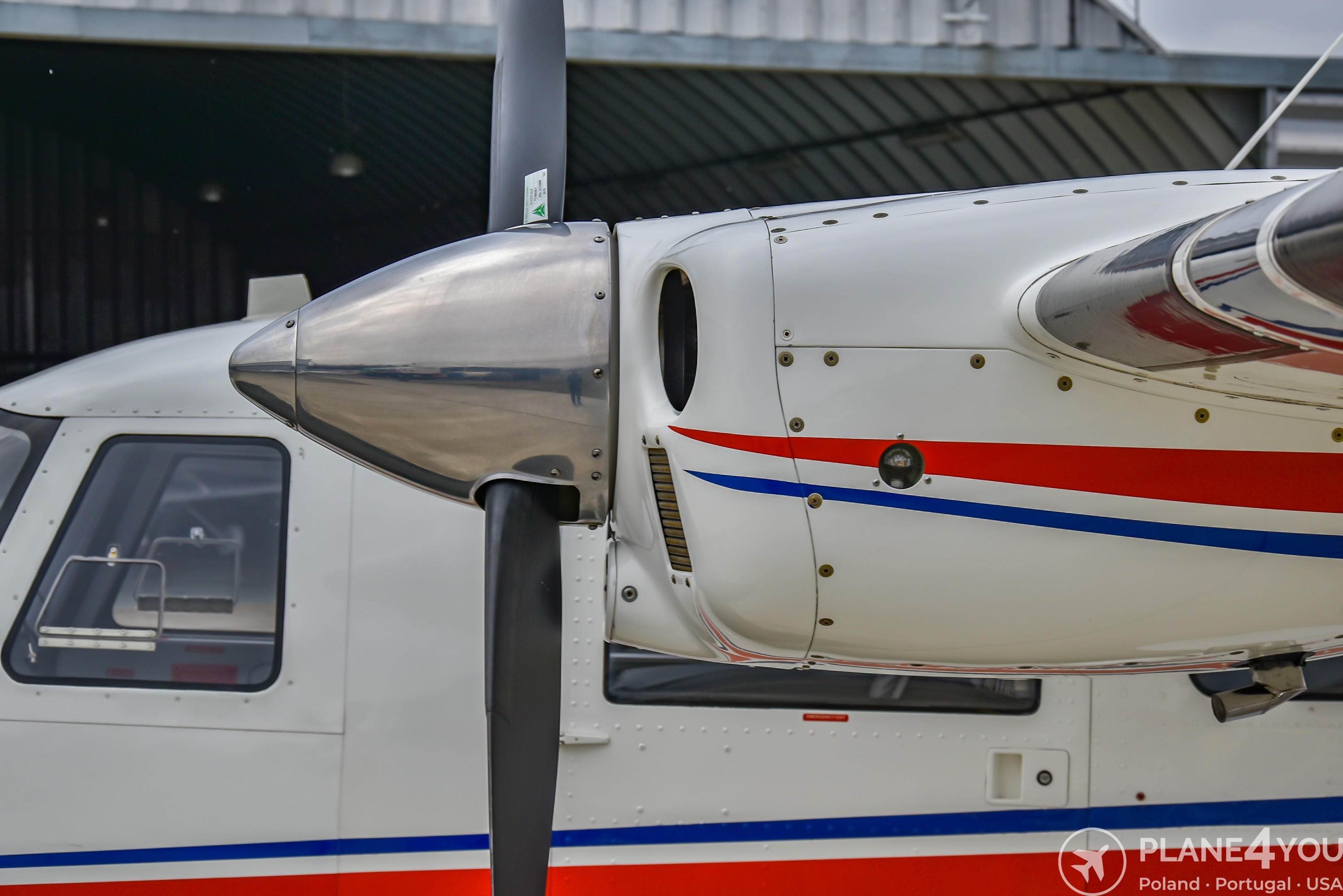 2011 Vulcanair P68.R Victor, photo 46