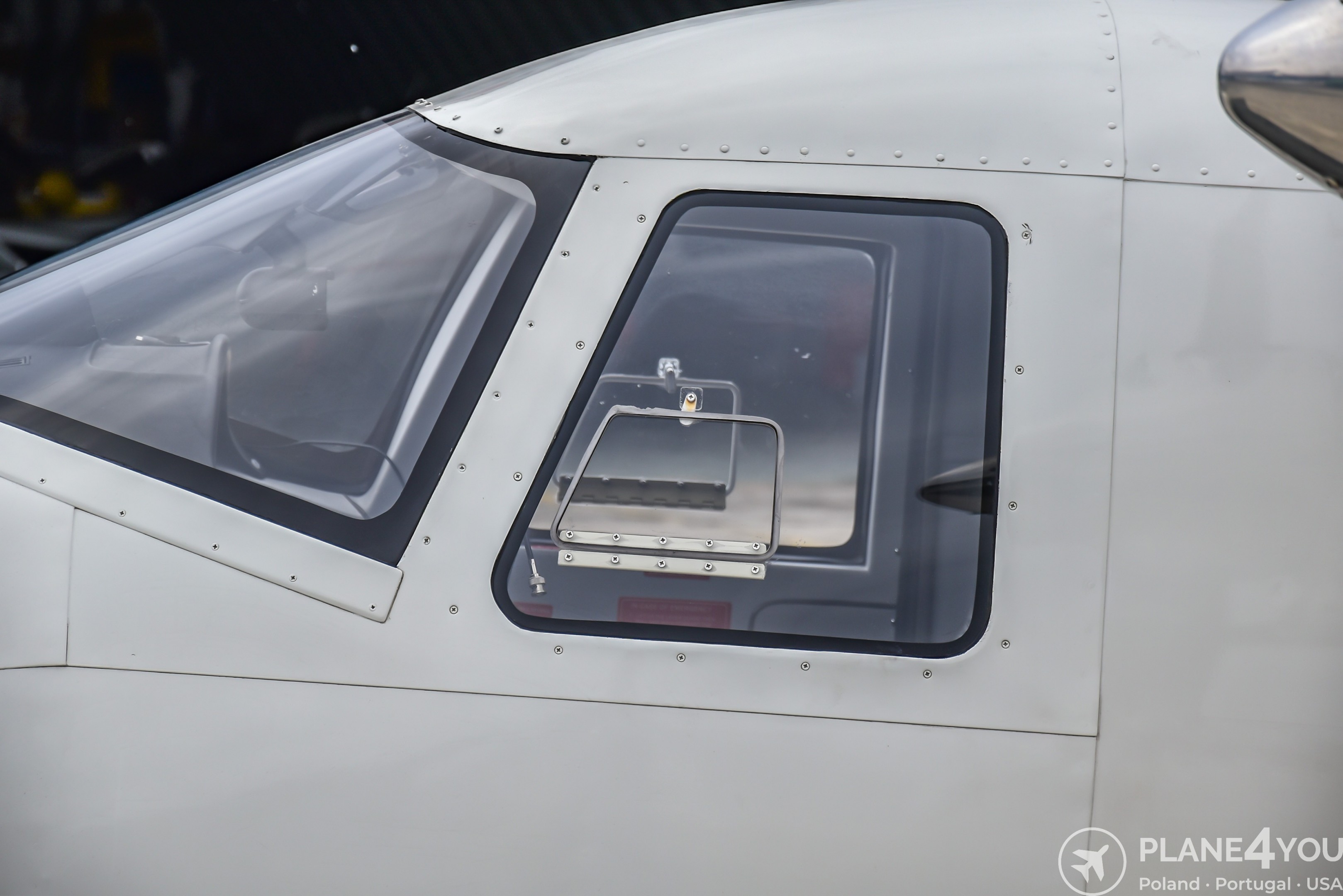 2011 Vulcanair P68.R Victor, photo 47