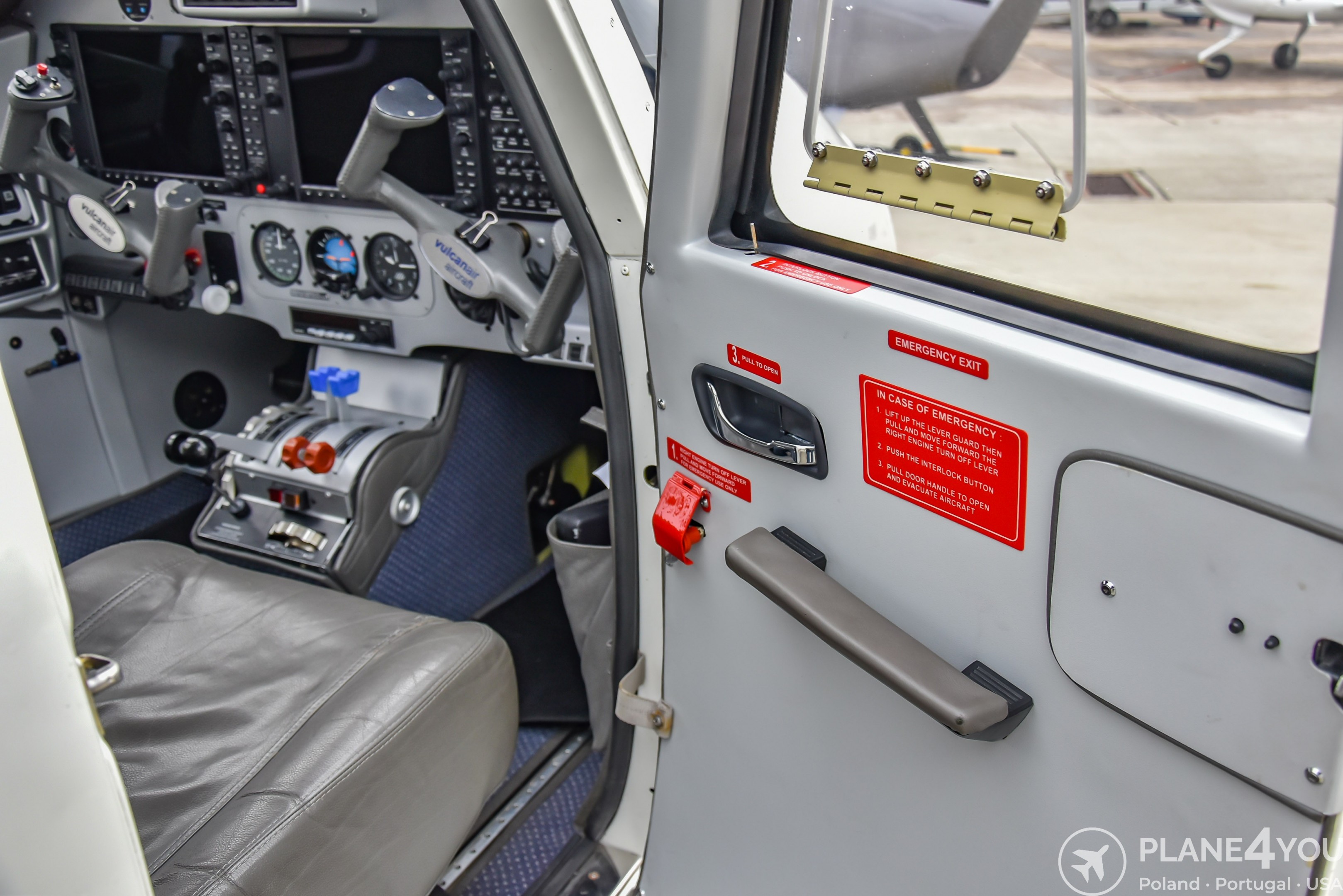 2011 Vulcanair P68.R Victor, photo 76