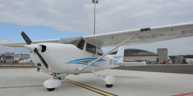 Cessna 172S SP-OOL