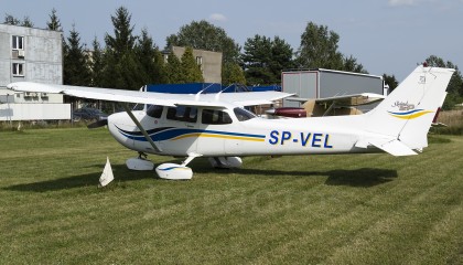 Cessna 172S SP-VEL 