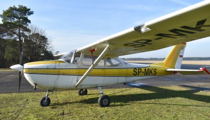 Cessna F172E SP-MKS
