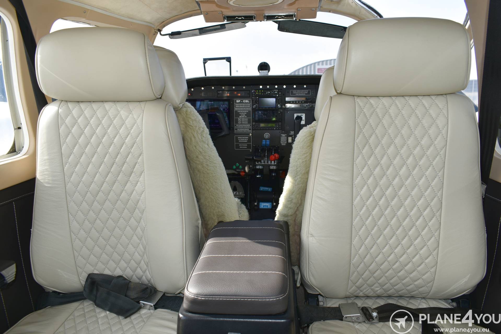 1981 Piper PA34 Seneca III, photo 39