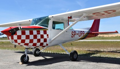 Cessna F152 Aerobat SP-UPP