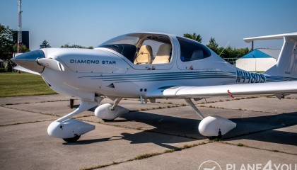 Diamond DA40 Star 180 N448DS