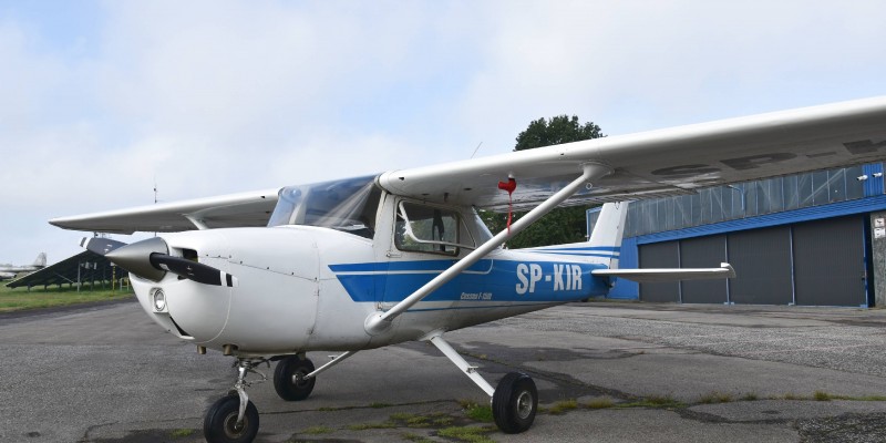 Cessna F150L SP-KIR