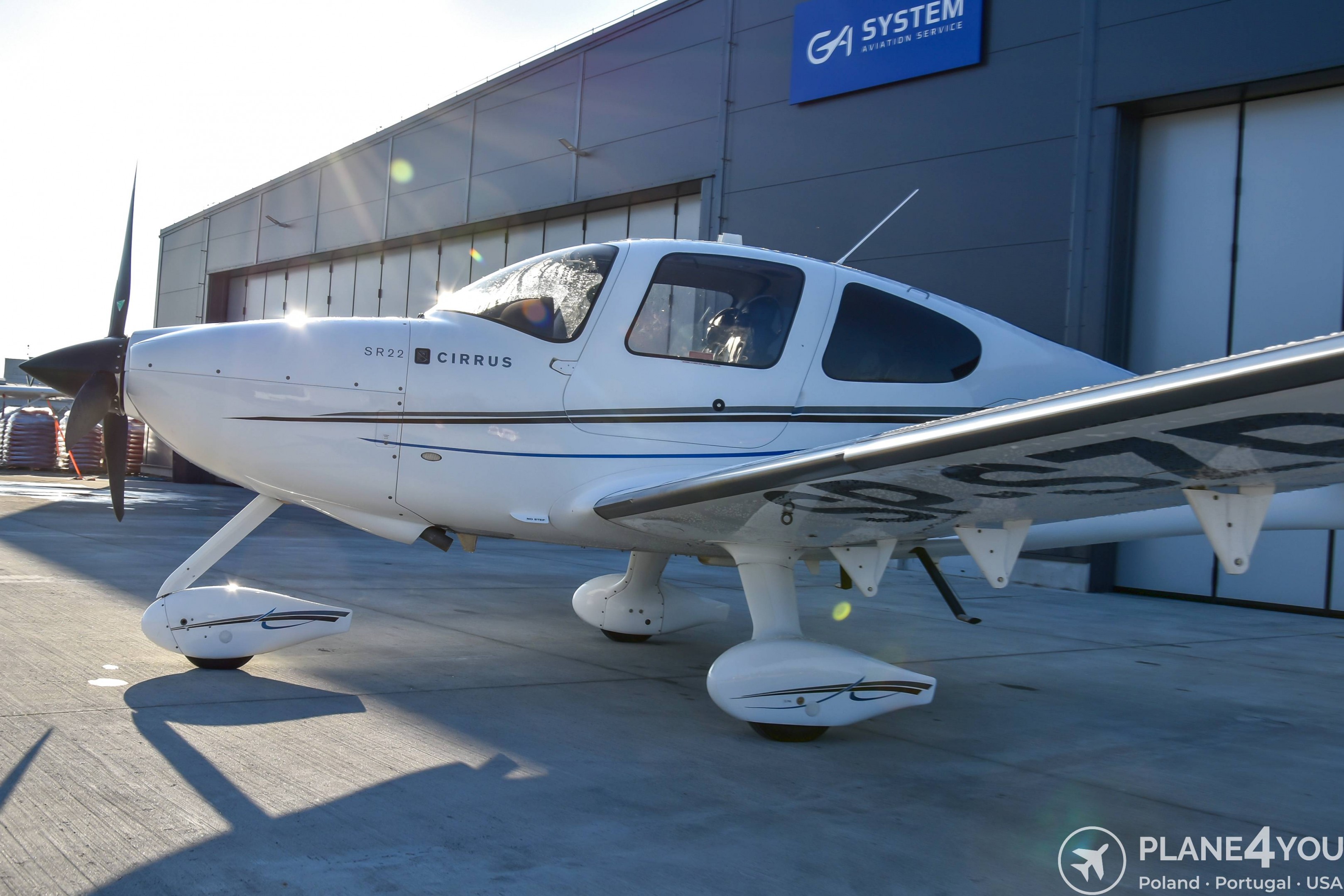 2010 Cirrus SR22 G3, photo 4