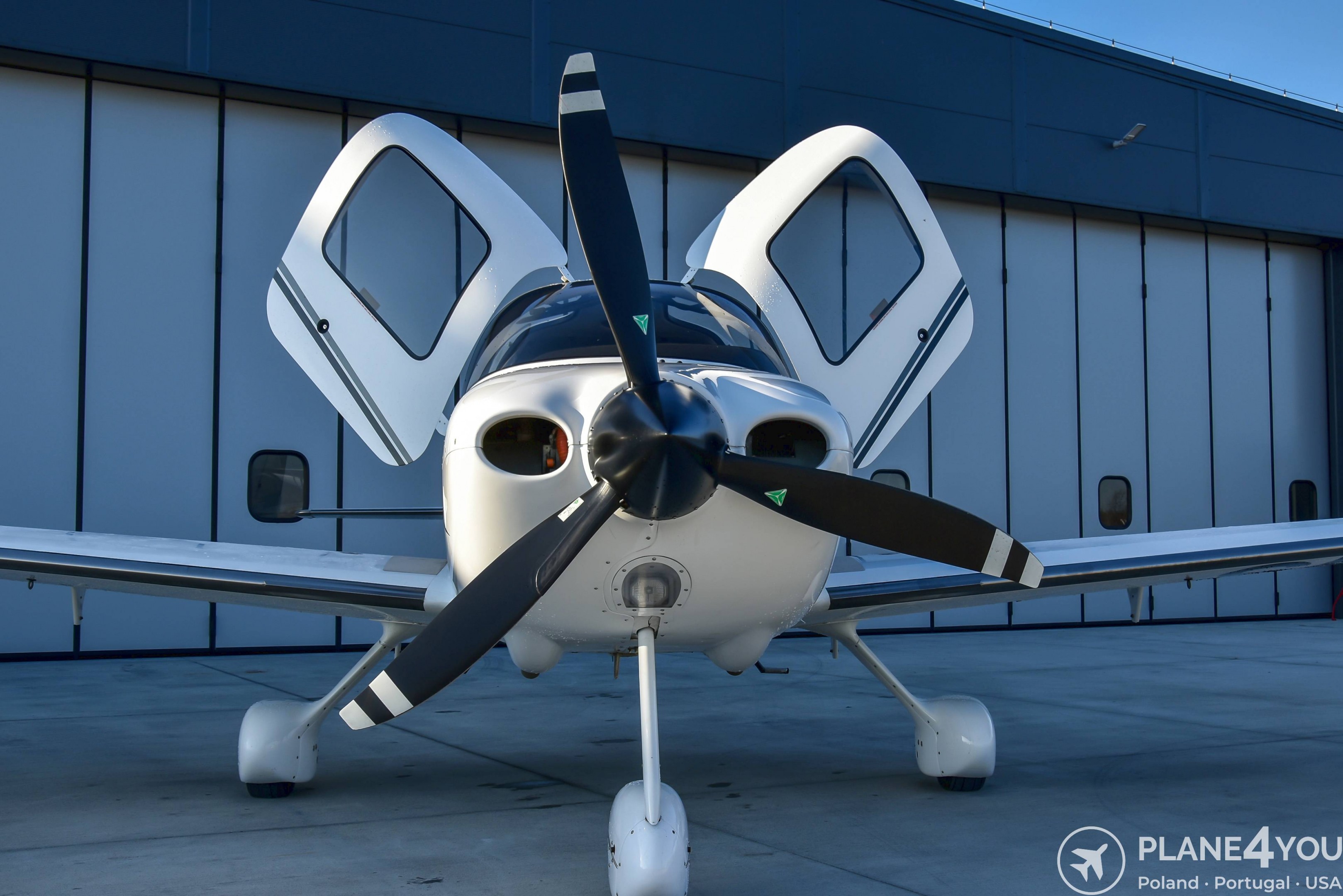 2010 Cirrus SR22 G3, photo 21