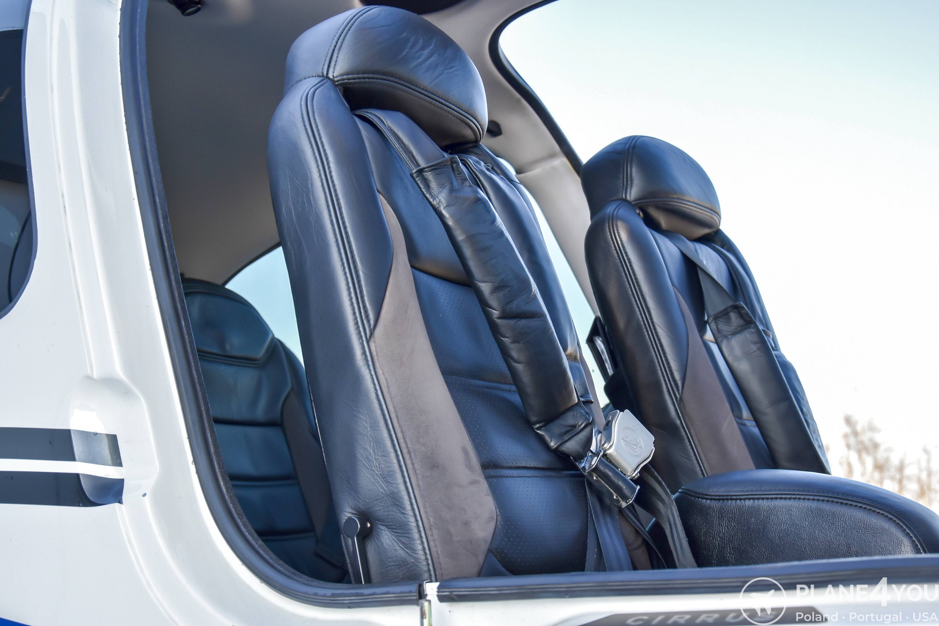 2010 Cirrus SR22 G3, photo 30