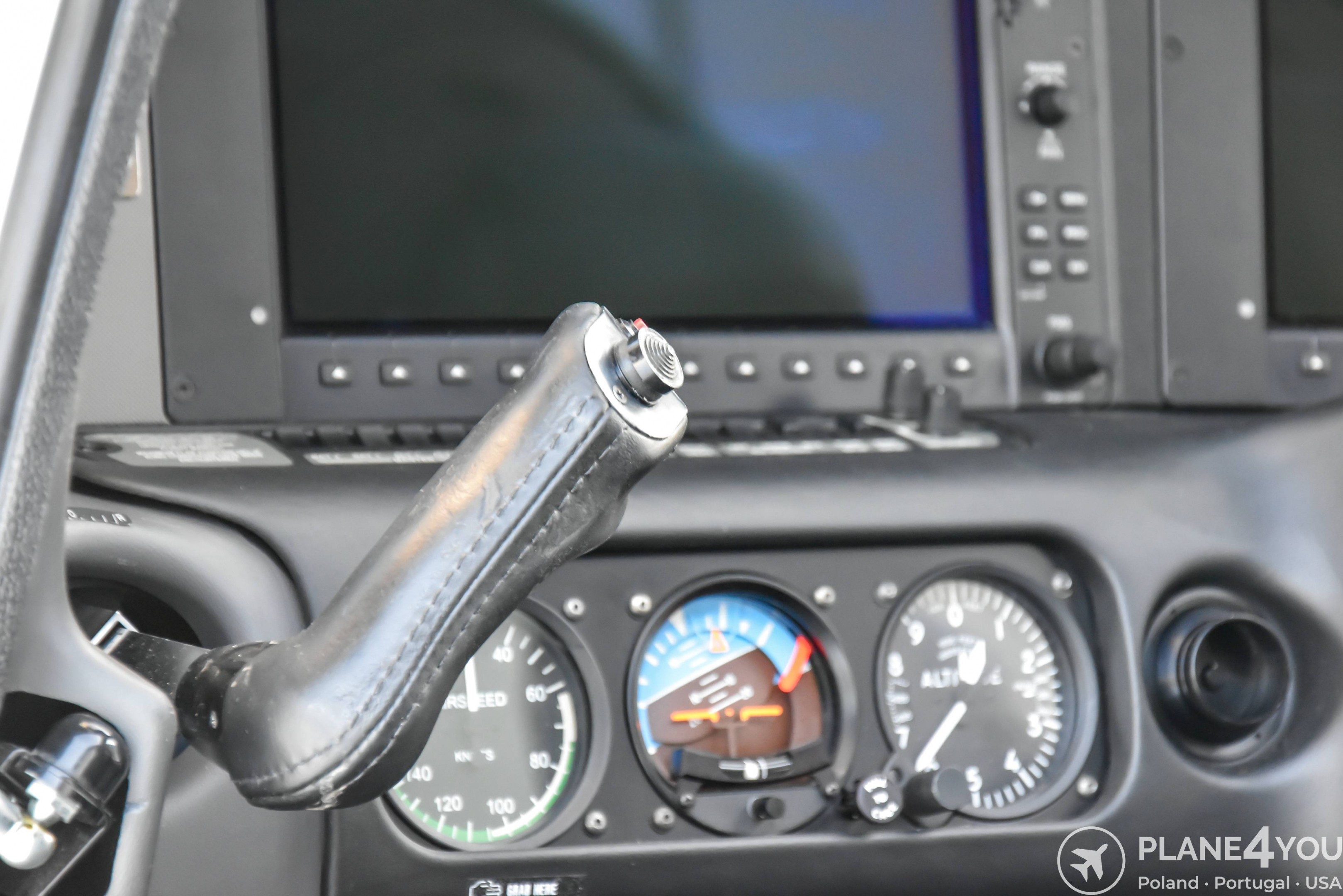 2010 Cirrus SR22 G3, photo 35