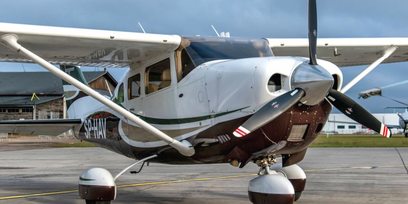 Cessna T206H SP-HAV